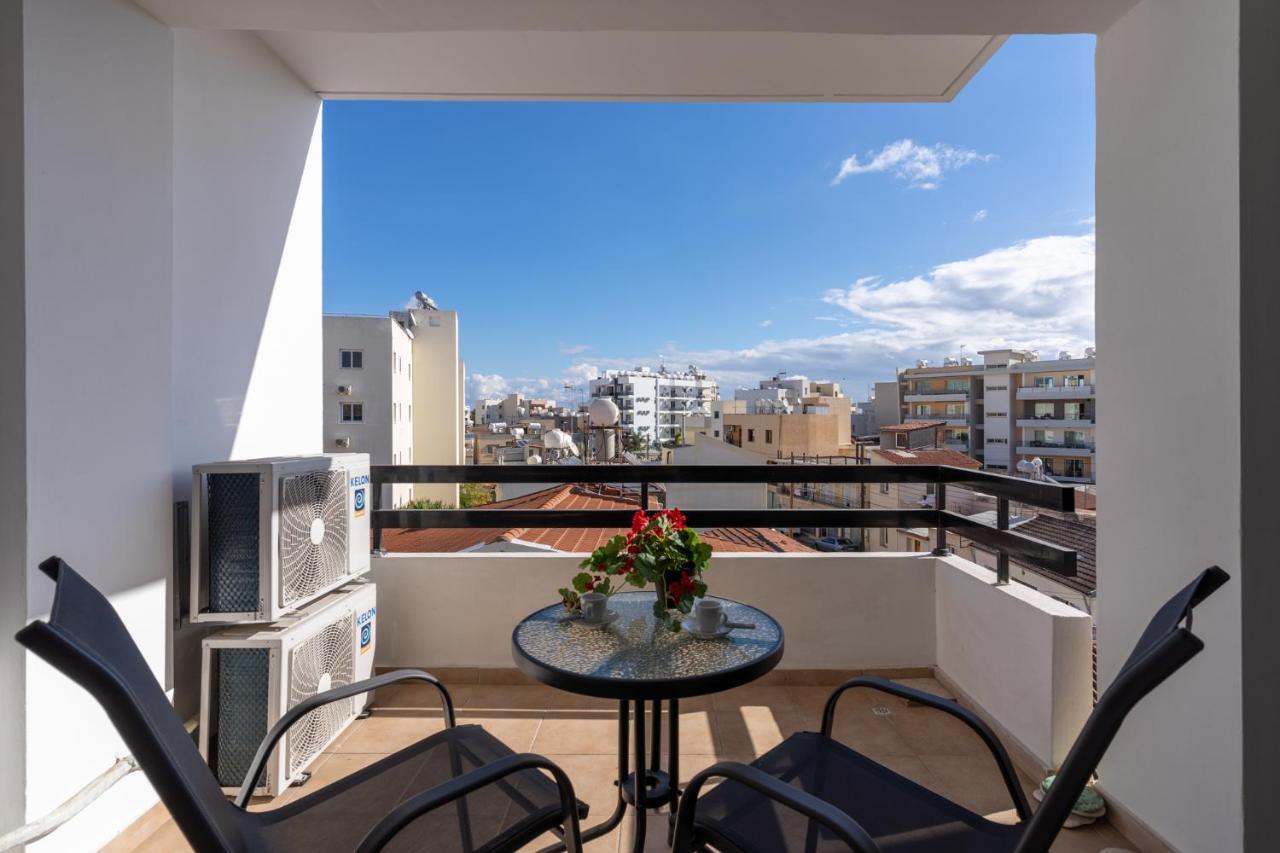 Polyn 1- Bedroom Apartment In Larnaca Exterior foto