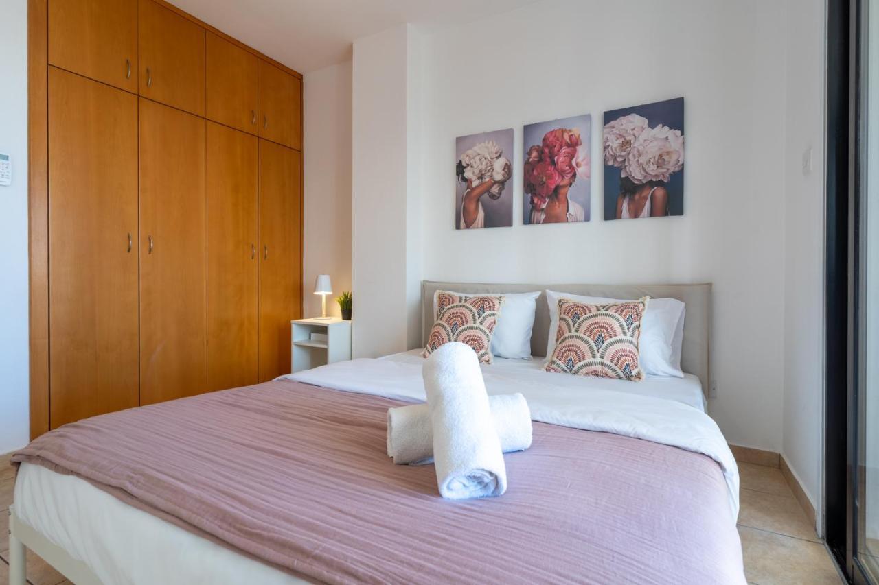 Polyn 1- Bedroom Apartment In Larnaca Exterior foto