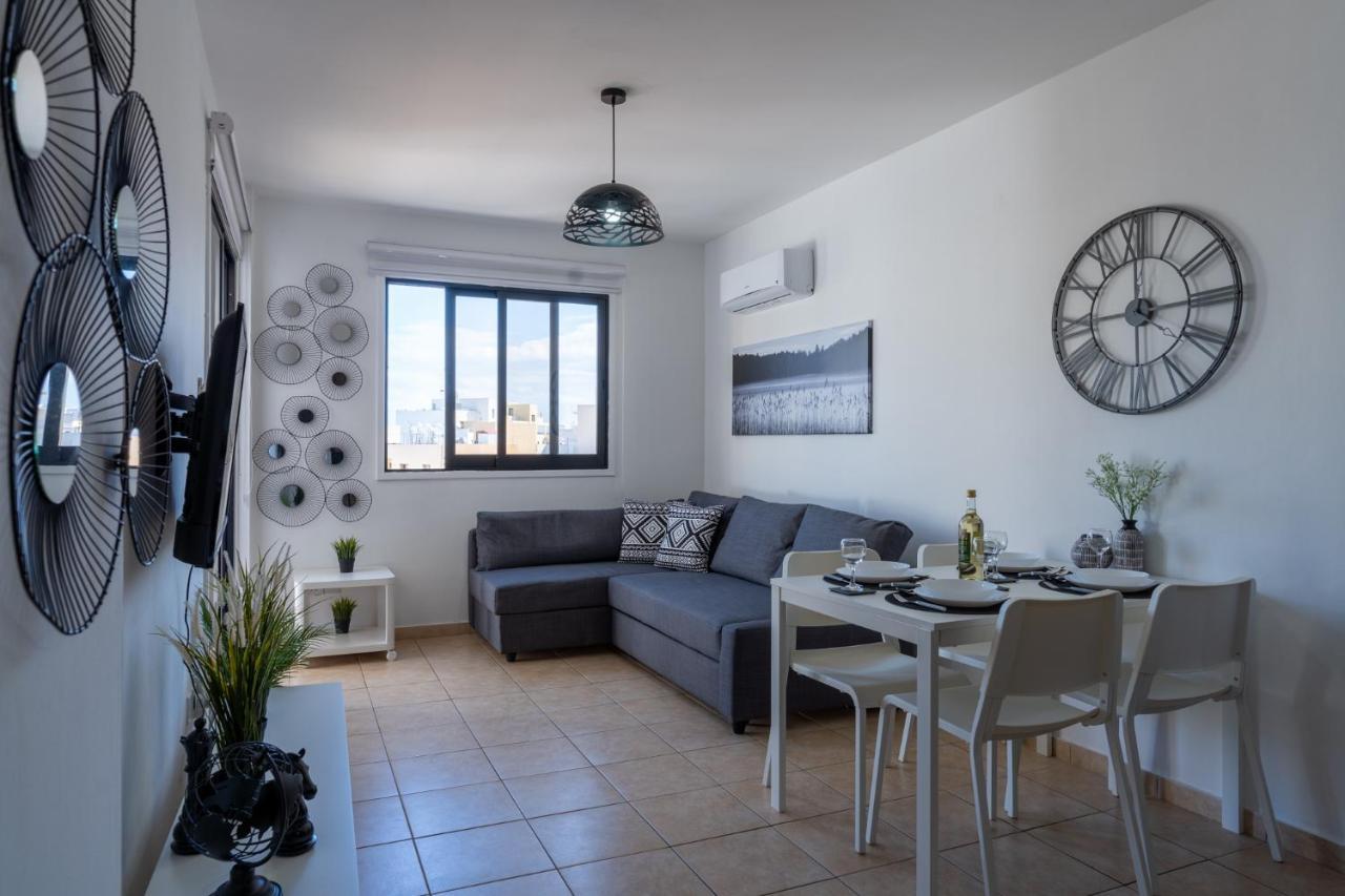 Polyn 1- Bedroom Apartment In Larnaca Exterior foto